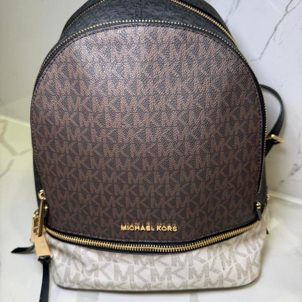 Michael kors rhea zip medium